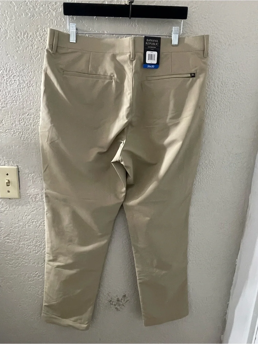 NWT Banana Republic Men's Chinos Straight Khaki Utility Workwear Size 36X30
